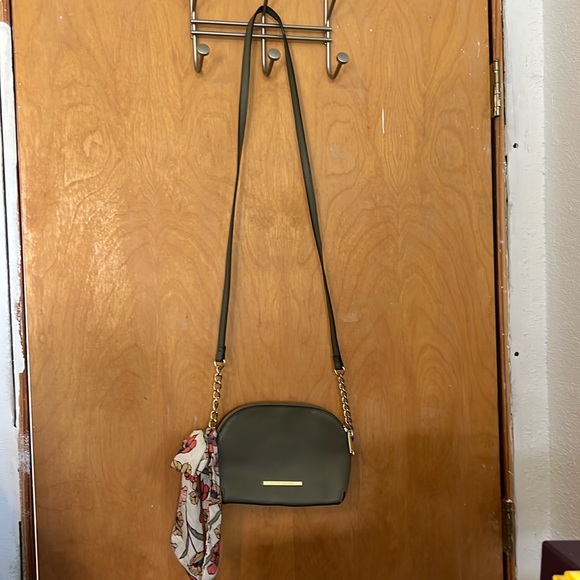 Steve Madden Handbags - Steve Madden Purse